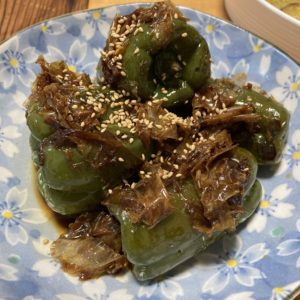 【簡単薬膳レシピ】まるごとピーマンのめんつゆ煮